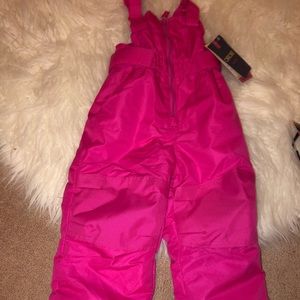 Toddler snow gear . Hot pink 3t